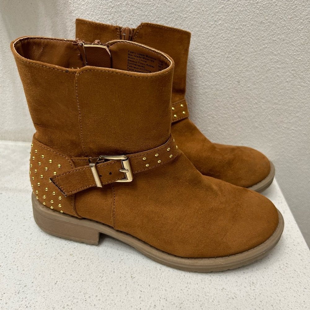 Camel light Brown Ankle Combat Boots with Studded Strap girl size 2